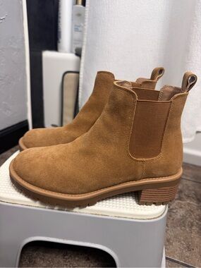 Women’s Blondo Matilda boot size 7.5